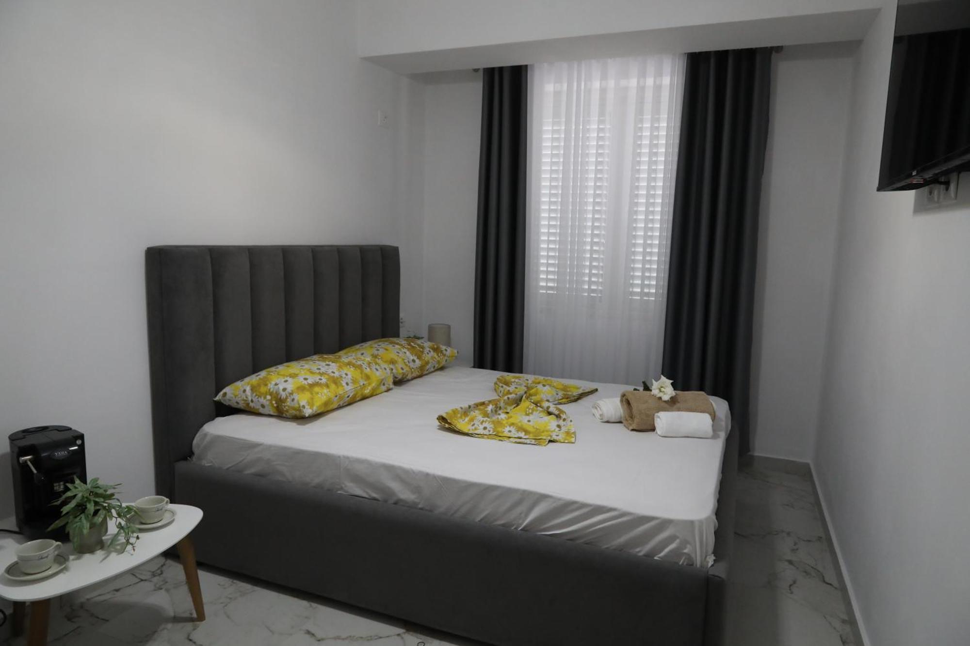 Rozafa Guest Room Center Shkodër Екстериор снимка