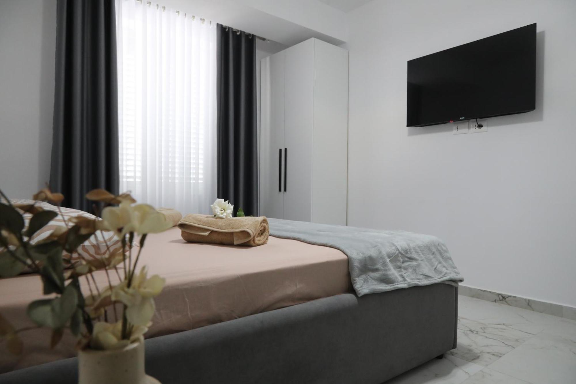 Rozafa Guest Room Center Shkodër Екстериор снимка